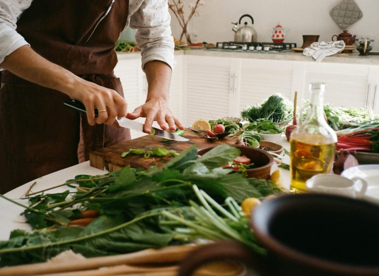 The Best Wooden Cutting Boards You Should Be Using In Your Kitchen