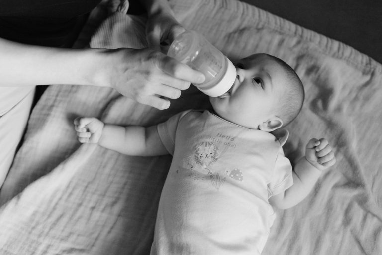 The “Invisible Snowglobe”: Why Baby Bottles Shed Microplastics & 5 Ways to Minimize Exposure