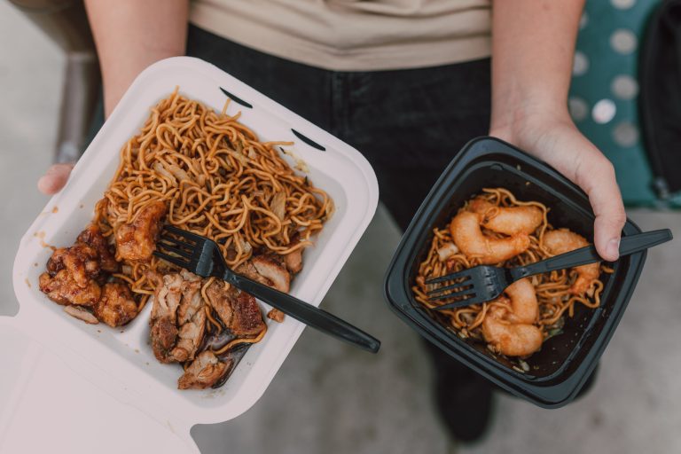 Why Your Takeout Container Is a Plastic Trap & Eco-Friendly Alternatives